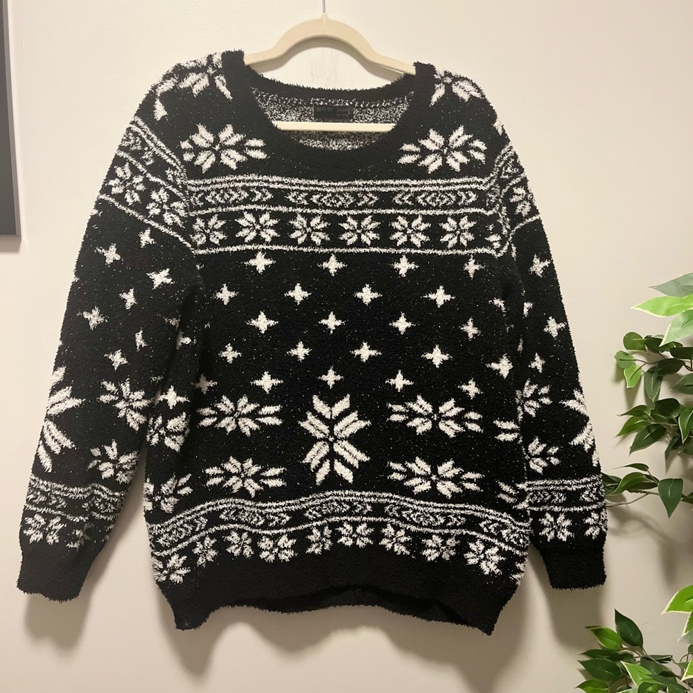 Barefoot Dreams patterned sweater